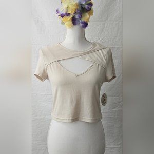JOLIE & JOY Cut-Out Front Top
